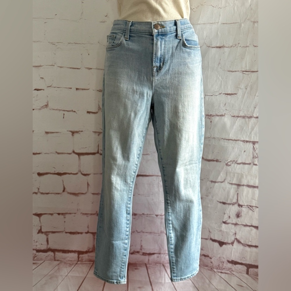 J BRAND Size 30 Mid Rise Capri Beach Line Light Wash 31 Inch Waist Blue Jeans - Picture 2 of 16